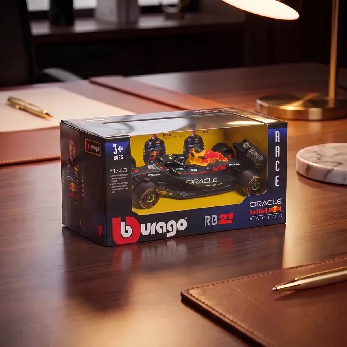 Miniatura de Fórmula 1 Red Bull Racing RB21 2025 1:43 Bburago